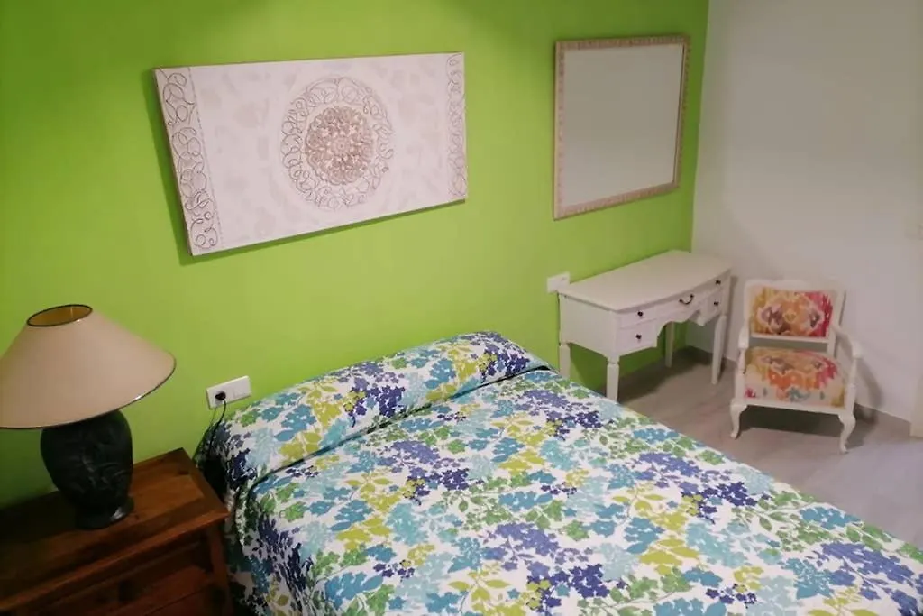 House Maruja Includes 2 Complet Apartments With Wifi & Jacuzzi Cutar Spain