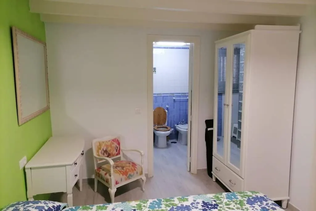 House Maruja Includes 2 Complet Apartments With Wifi & Jacuzzi Cutar Holiday home