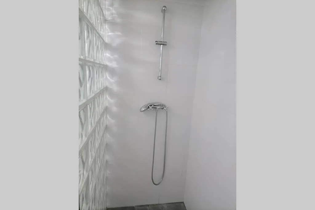 House Maruja Includes 2 Complet Apartments With Wifi & Jacuzzi Cutar Spain
