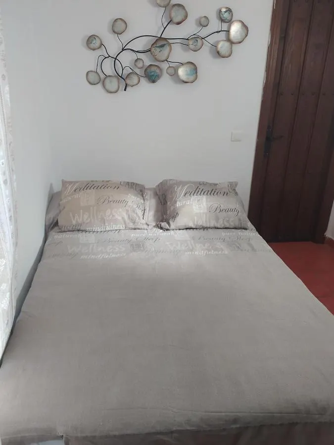 House Maruja Includes 2 Complet Apartments With Wifi & Jacuzzi Cutar 0*,  Spain