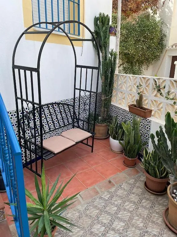 House Maruja Includes 2 Complet Apartments With Wifi & Jacuzzi Cutar 0*,